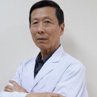 王殿華 